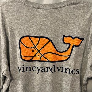 Vineyard Vines Long Sleeve T-Shirt. Men’s Size Medium.